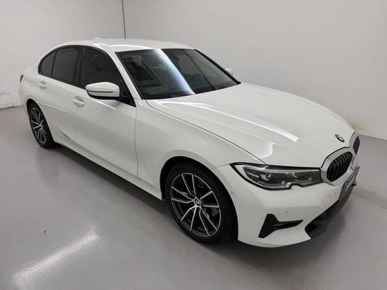 BMW 320i 2.0 16V TURBO GASOLINA SPORT AUTOMÁTICO BMW 320i 2.0 16V TURBO GASOLINA SPORT AUTOMÁTICO